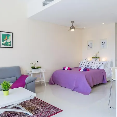 Apartment Carmencita B14 With Pool & Gym Limassol